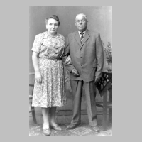 080-0105 Margarete Fleischhauer, geb. Neumann aus Pregelswalde mit ihrem Ehemann Emil Fleischhauer.JPG